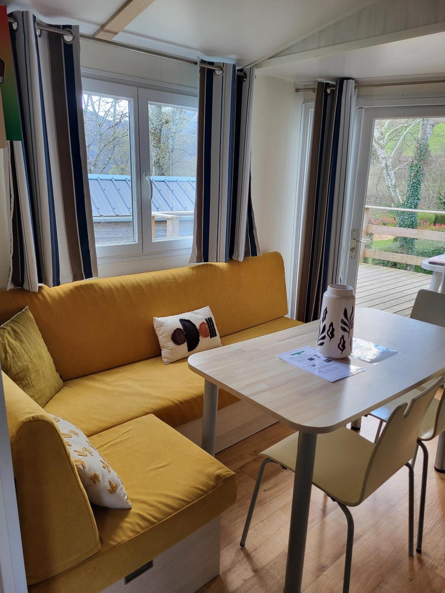 Camping Ixtila Mobilhome Betzuela Ларро Экстерьер фото